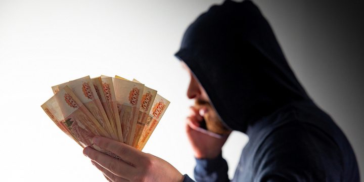 Nuova Truffa Online: I Truffatori Offrono Falsi Lavori per Rubare Dati Personali e Finanziari