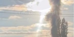 Incendio a deposito di petrolio nella Crimea occupata si intensifica dopo attacchi di droni ucraini