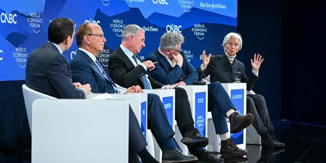 Macron avverte che i tassi di interesse troppo alti della BCE possono danneggiare la Francia