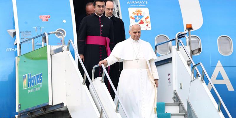 Papa Leone annuncia visita a Torino per vedere la Sindone, data ancora da stabilire