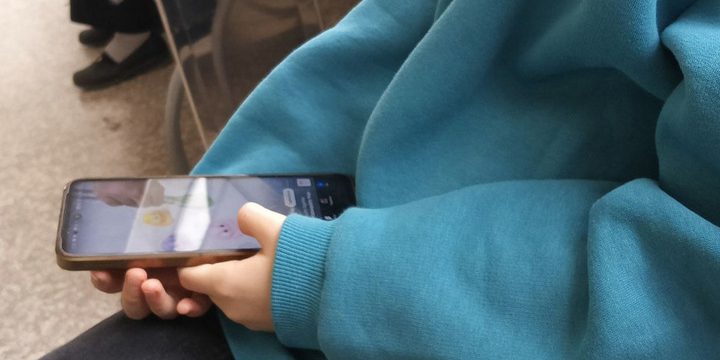 Dipendenza dalle Tecnologie: Come il Tempo Libero Attivo Può Aiutare a Prevenirla