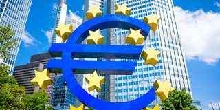 Eurozona in stallo, la crisi francese frena la crescita