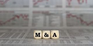 M&amp;A con coinvolgimento italiano al top in tre anni guidato dal settore finanziario