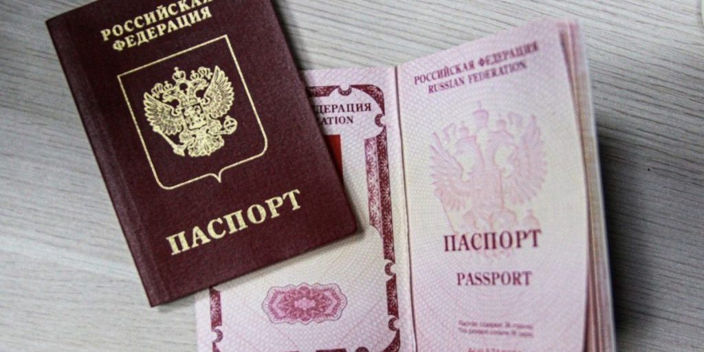 Хирург Черепанин объяснил тулякам, когда нужно менять паспорт после пластики