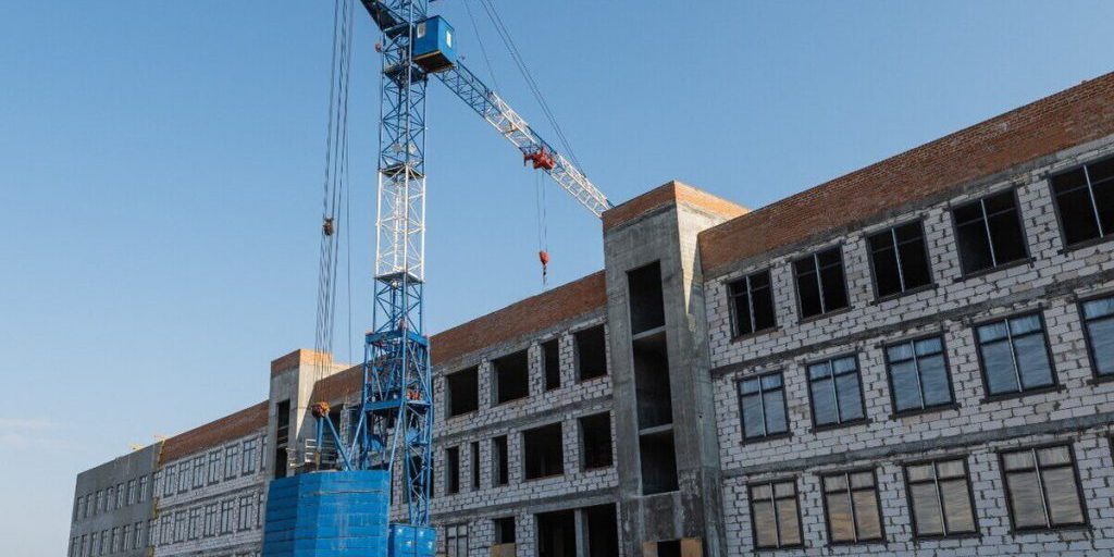 Новая школа  для жителей Паркового