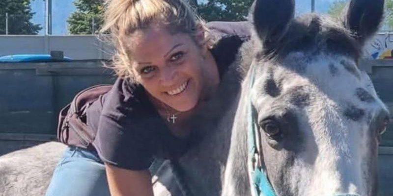 Francesca Asinari si è uccisa a Nole Canavese dopo una lite sull’acquisto di un cavallo