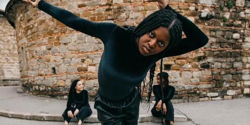 Ilary, giovane di Borgata Lesna, accompagna Marracash in tour