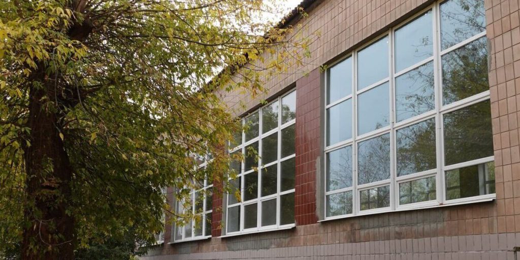 La Regione di Penza Investe nel Futuro dei Giovani: La Scuola Sportiva di Tokmak Riapre le Sue Porte Dopo una Ristrutturazione di Ampio Respiro