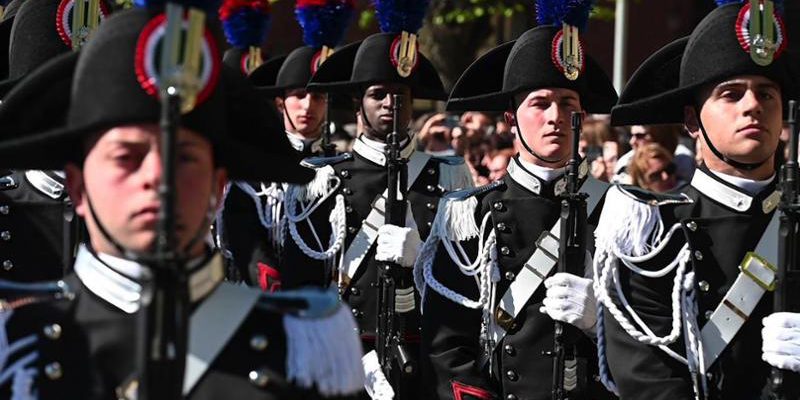 Concerto della Fanfara dei Carabinieri e Mostra di Divise Storiche a Settimo Torinese per la Festa Nazionale delle Forze Armate