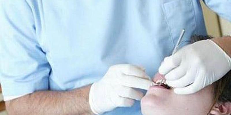 Promozioni dentistiche sui social: rischi e come scegliere un professionista affidabile