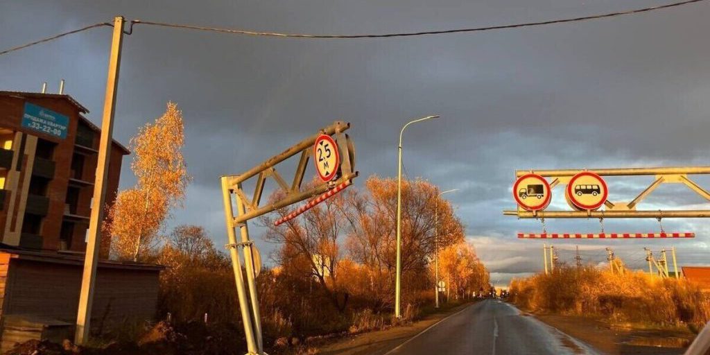 В Ярославле выявлен водитель, повредивший дорожный ограничитель в Ивняках