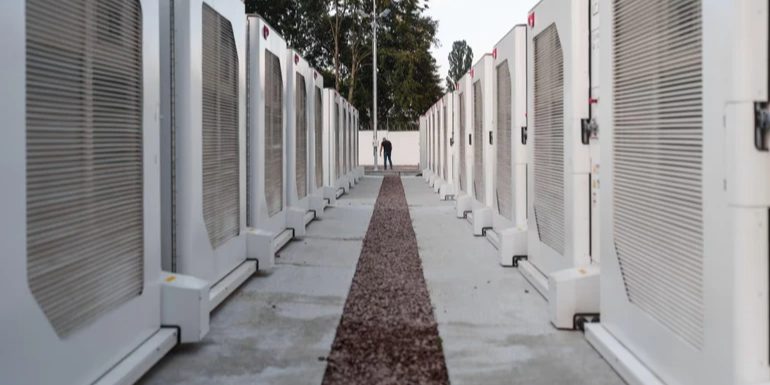 Ukraine launches battery parks to bolster power grid