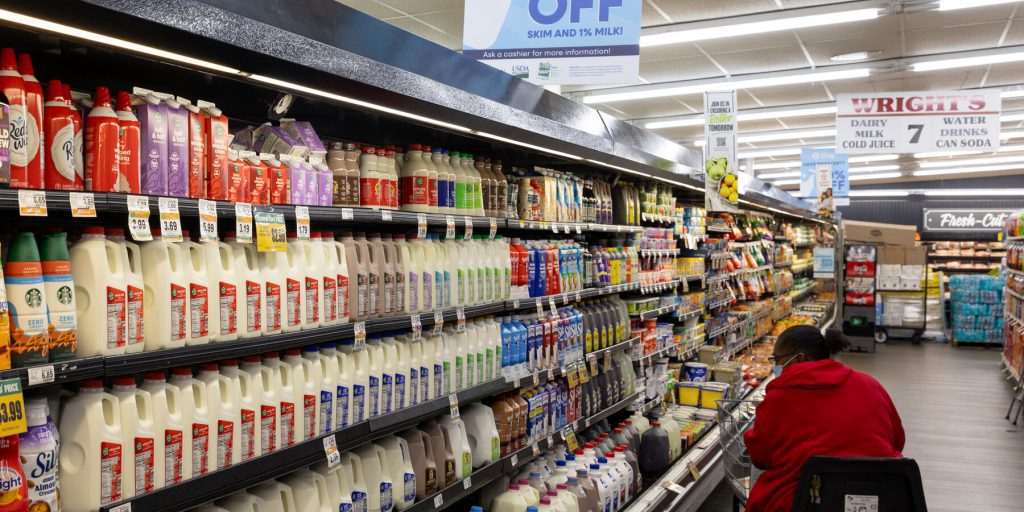 La Corte Suprema degli Stati Uniti Estende l'Ordine che Limita i Pagamenti dei Buoni Pasto: Cosa Significa per le Famiglie a Basso Reddito?