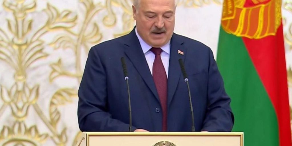 "Должны смотреть на его действия": эксперт предупредил, чего ждать от Лукашенко