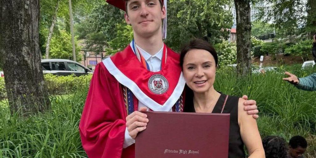 Подкопаева призналась, как рассказала сыну, что он усыновлен: "Тогда я замерла"