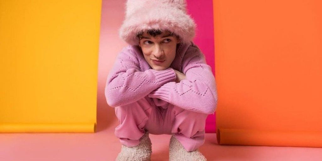 Nemo, i Vincitori dell'Eurovision 2024, condividono la loro emozionante esperienza in Ucraina