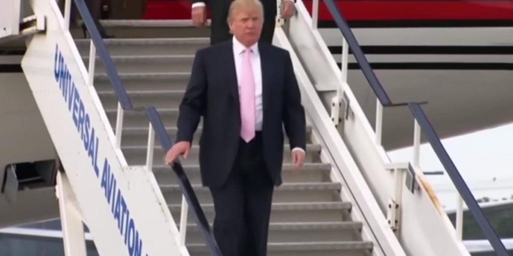 В США возле "любимого" аэропорта Трампа обнаружили снайперскую точку, - Fox News