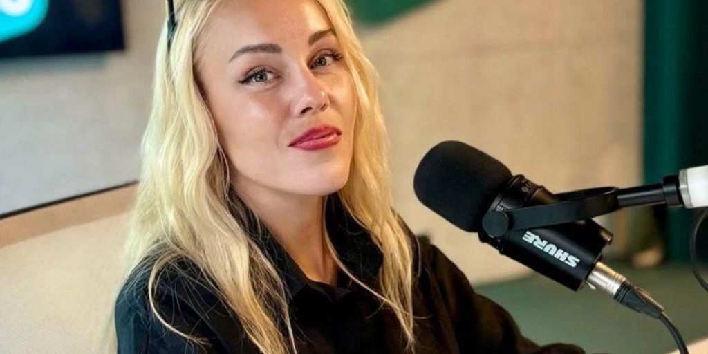 Елена Тополя задумалась над сменой профессии и поделилась своими планами