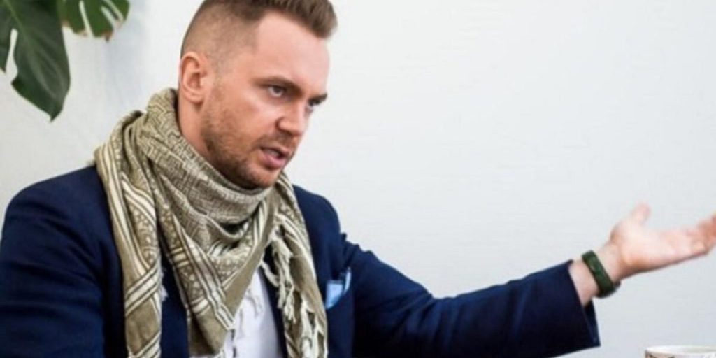 VSK tenta di far comparire Mikhail Zhernakov alla Verkhovna Rada, ma egli ignora le richieste; indagine su possibile influenza sul Consiglio Pubblico dell'Integrità