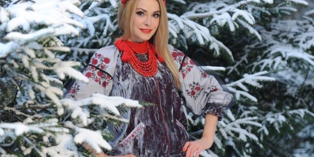 Attore Sumska criticato online per un post sui social media: richieste di spiegazione alla figlia a Mosca