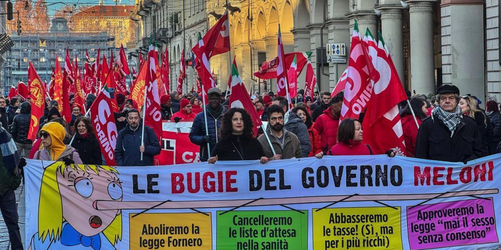 Sciopero generale in Italia: CGIL protesta contro la legge di Bilancio, 10.000 persone a Torino