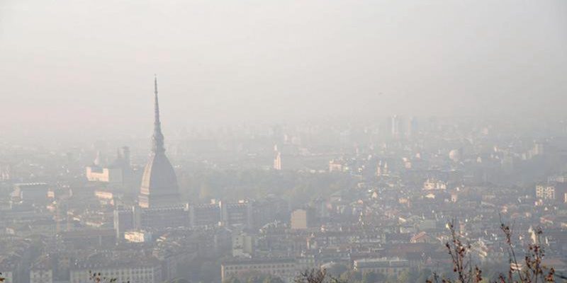 Inquinamento dell'aria, misure di emergenza fino al 12 novembre: cosa sta succedendo e cosa possiamo fare