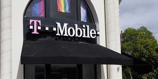 T-Mobile alza la guidance grazie a un trimestre da record: crescono clienti e redditività