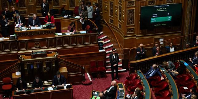 Senato accusa governo di ostacolare l'accordo sul bilancio con aumenti di tasse