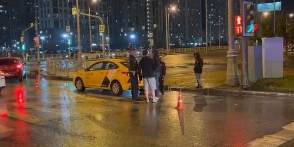 Автомобиль сбил мальчика на улице Академика Парина в Екатеринбурге