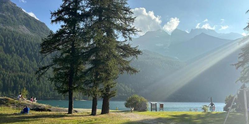 Ceresole: 500 firme contro la costruzione di un palazzetto sportivo sul lago