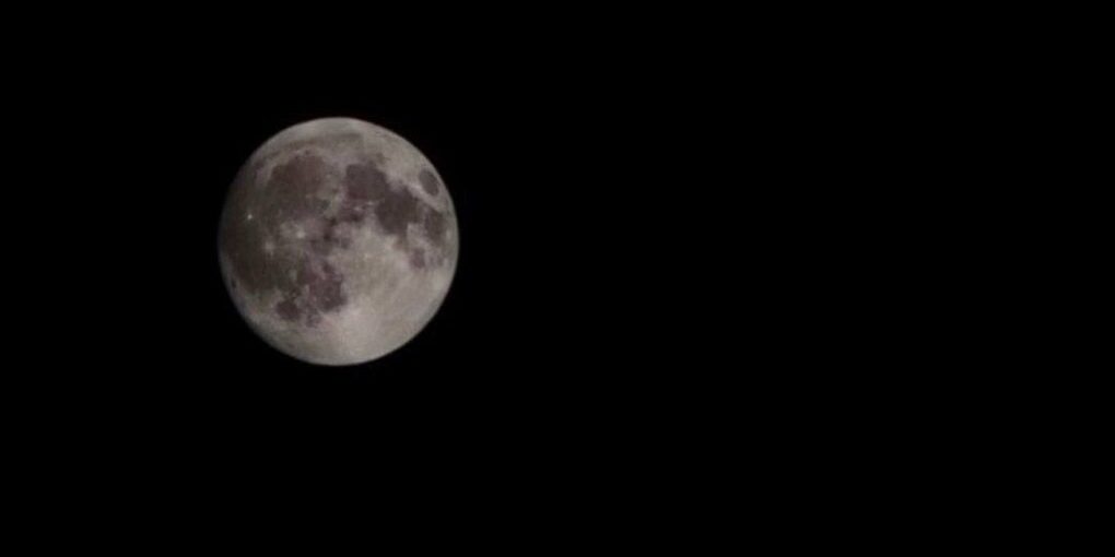 Жители Калмыкии смогут наблюдать суперлуние