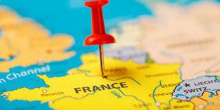 Francia, migliora a sorpresa la fiducia dei consumatori a ottobre