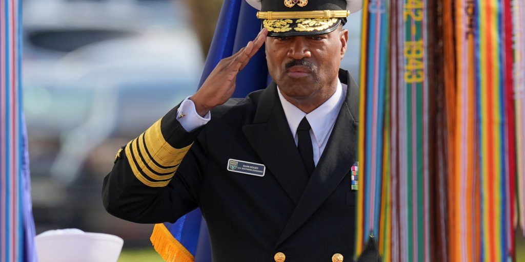 Alvin Holsey si ritira dopo aver supervisionato le sparatorie di barche al largo della costa venezuelana