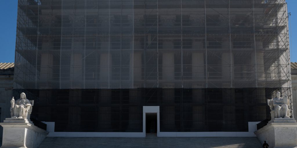 Originalist ‘Bombshell’ Complicates Case on Trump’s Power to Fire Officials