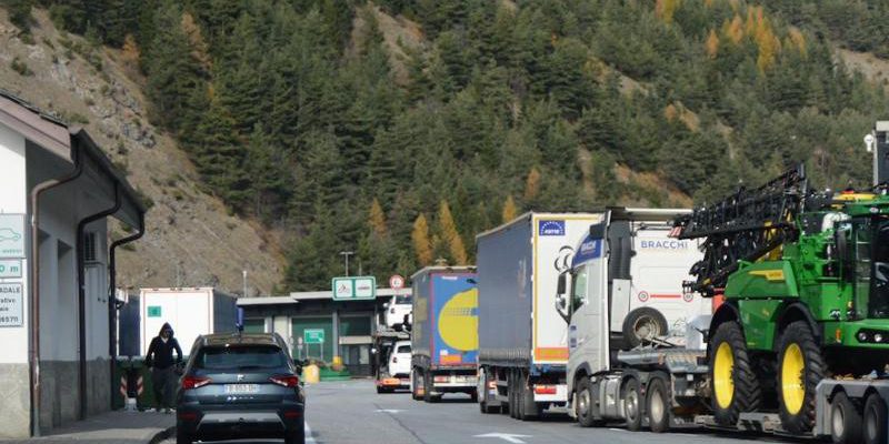 Genitori bloccati al Fréjus mentre viaggiavano con un bambino di 5 anni in affidamento protetto