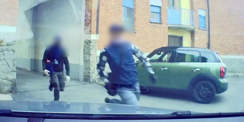 Truffatori si sono finti tecnici del riscaldamento per derubare anziani torinesi: otto furti e 52.000 euro di valore