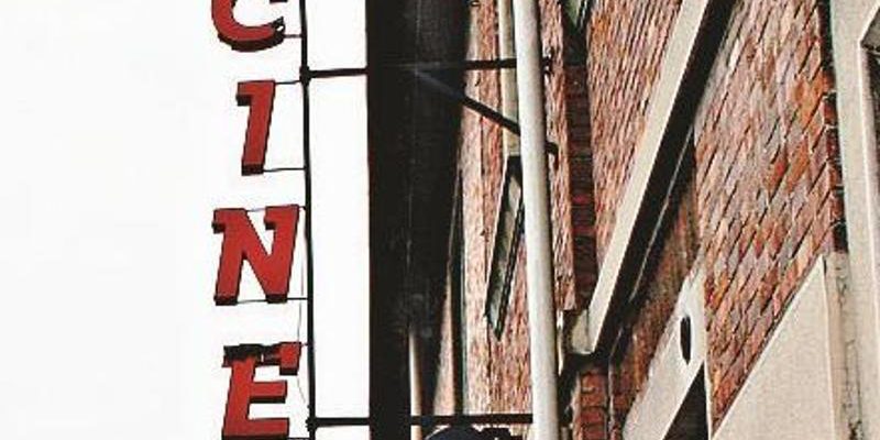 Regione Piemonte approva apertura negozi di media dimensione vicino ai cinema