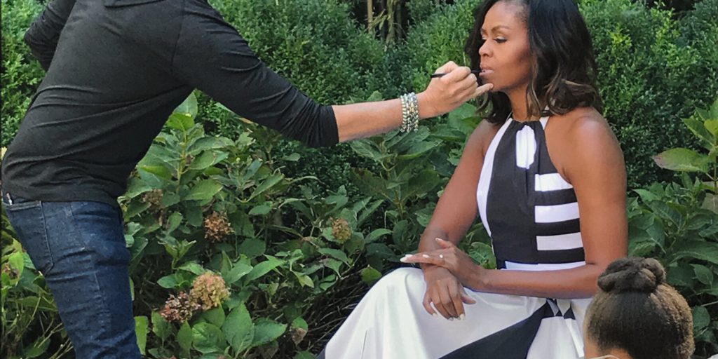 Il libro di Michelle Obama: un messaggio politico oltre la moda