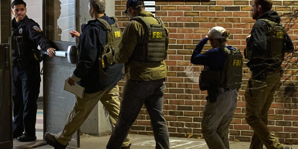 Studente di 21 anni attaccato da un uomo mascherato durante lezione di economia