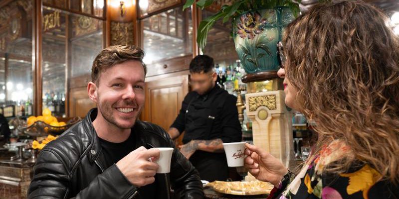 Il Tenore Australiano Alasdair Kent: Una Passione per l'Arte e la Cultura Italiana al Teatro Regio di Torino