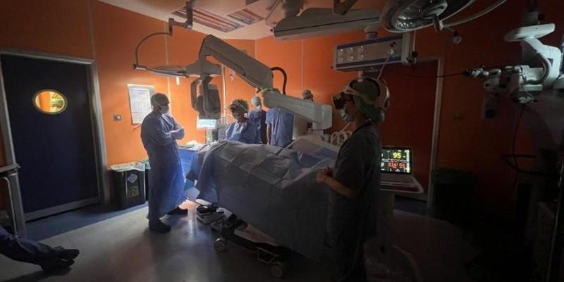 Koelliker lancia visore 3D per chirurgia cataratta e maculopatie: 400.000 euro in microscopia digitale immersiva