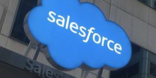 Salesforce: 60 miliardi di dollari di ricavi entro il 2030 grazie all'AI