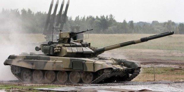 Россия планирует резко увеличить производство танков Т-90: аналитики раскрыли цифры