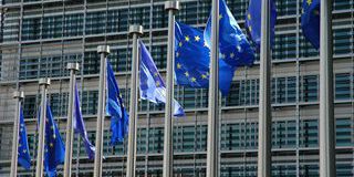 Commissione UE: TikTok e Meta hanno violato obblighi di trasparenza del DSA