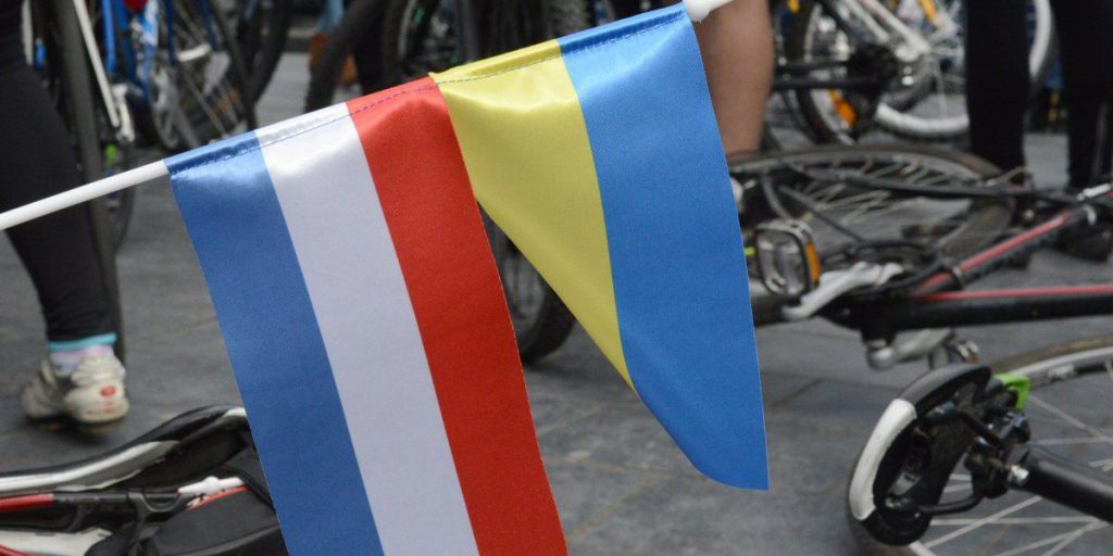 Paesi Bassi chiudono i punti di accoglienza per i rifugiati ucraini: i nuovi arrivati devono trovare e pagare alloggio e cure mediche da soli