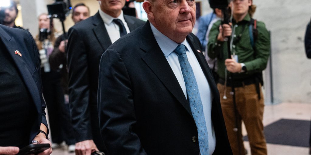 Danimarca: ministro degli Esteri lascia la Casa Bianca dopo incontro con Trump, mentre l'OTAN invia truppe a Groenlandia