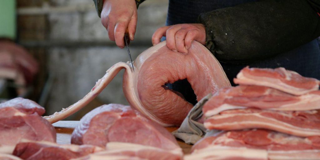 Aumento dei Prezzi della Carne in Ucraina: Cause, Conseguenze e Possibili Soluzioni per i Consumatori