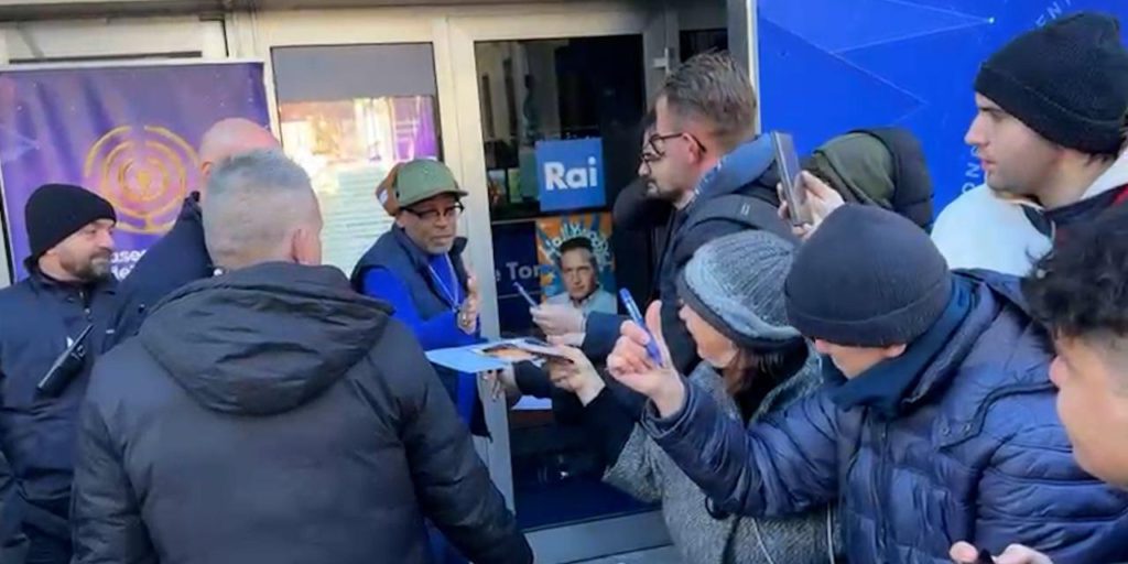 Banderas suona il piano di Buscaglione, Spike Lee prova il Rischiatutto al Torino Film Festival