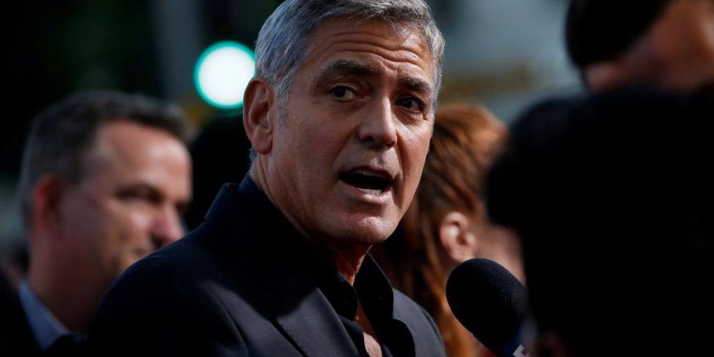 George Clooney annuncia la morte della sorella