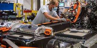 Accordo Strategico per le Batterie Europee: AMG Critical Materials e Beijing Easpring Material Technology Uniscono le Forze per il Futuro delle Energie Rinnovabili